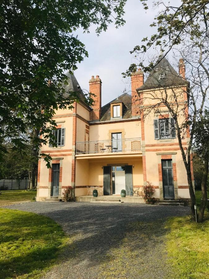 Le Chateau Segot Neuilly-le-Real Ngoại thất bức ảnh